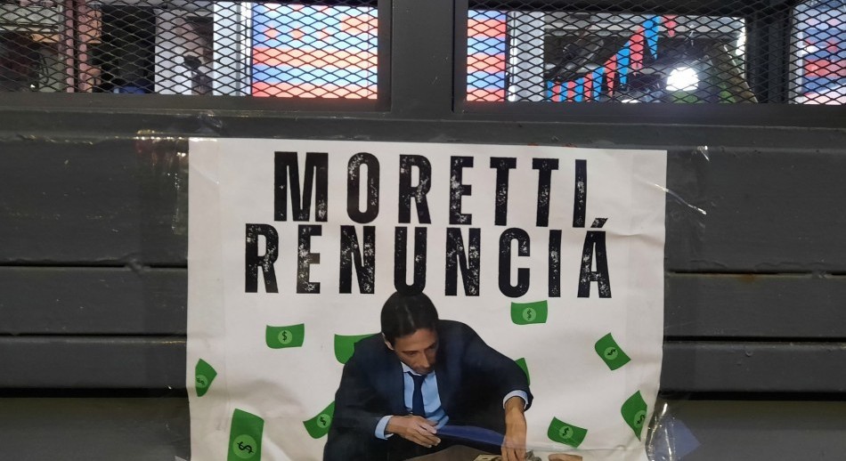 San Lorenzo: Moretti pagó sueldos de su bolsillo mientras crece el escándalo por coimas