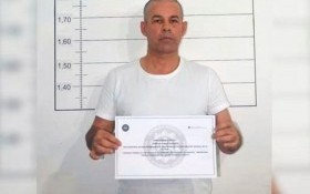 País