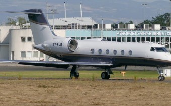 AFA: la empresa de Javier Faroni es la dueña del avión de lujo que usó el “Chiqui” Tapia