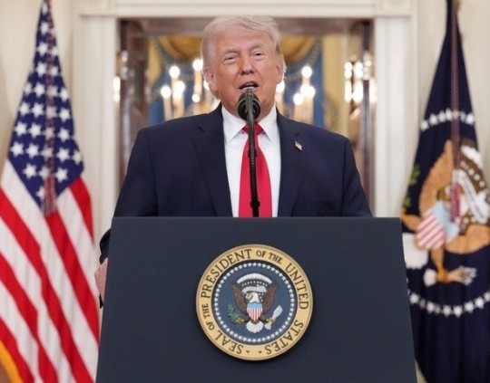 Trump pospone dos semanas plazo a Irán para reabrir el estrecho de Ormuz