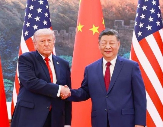 Xi Jinping recibió a Trump en Beijing en una cumbre marcada por temas comerciales y geopolíticos