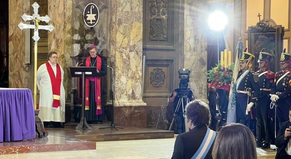 En el Tedeum, Milei logró ensayar una ansiada foto de unidad 