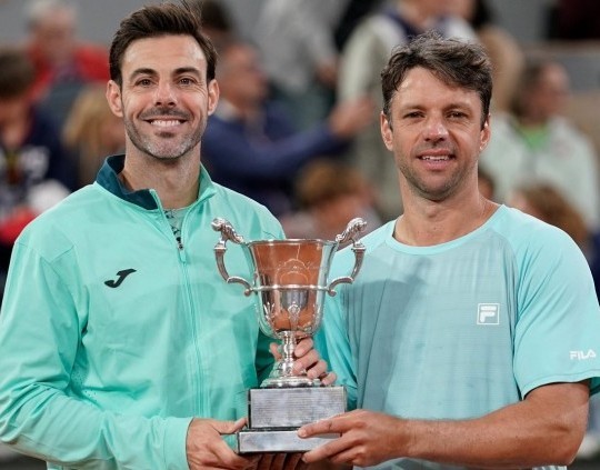 Zeballos se quedó con el título en el dobles de Roland Garros y agiganta su leyenda