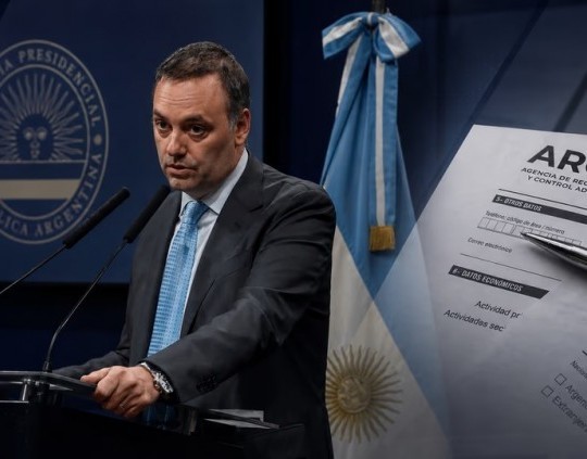 Adorni admitió haber ocultado USD 500.000 en sus declaraciones juradas: 