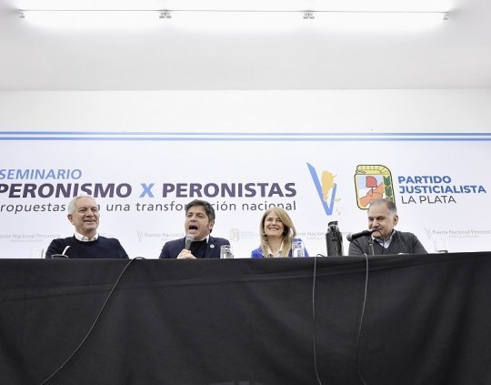 Axel Kicillof: “No debemos someternos a lo que dicten las potencias extranjeras”