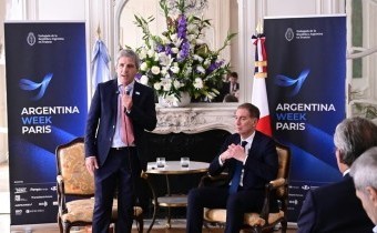 En el último día de Argentina Week, Caputo anunció Programa de Ciudadanía por Inversión de Argentina